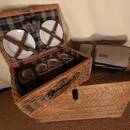 Thirkleby Burtree House & Retreats Tipi With Secluded Hot Tub酒店 外观 照片