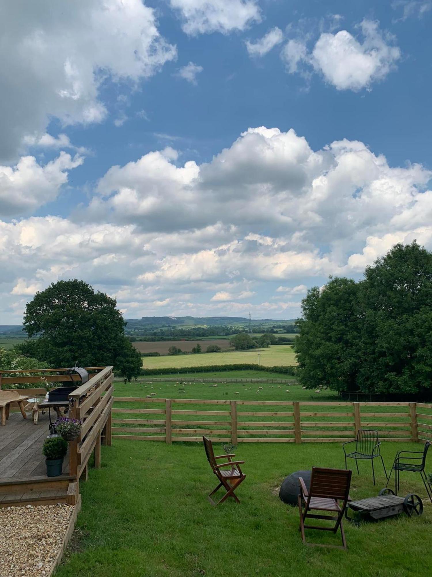 Thirkleby Burtree House & Retreats Tipi With Secluded Hot Tub酒店 外观 照片