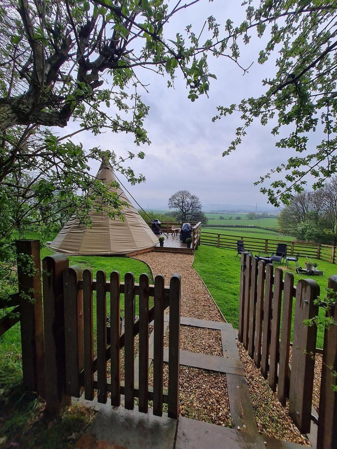 Thirkleby Burtree House & Retreats Tipi With Secluded Hot Tub酒店 外观 照片
