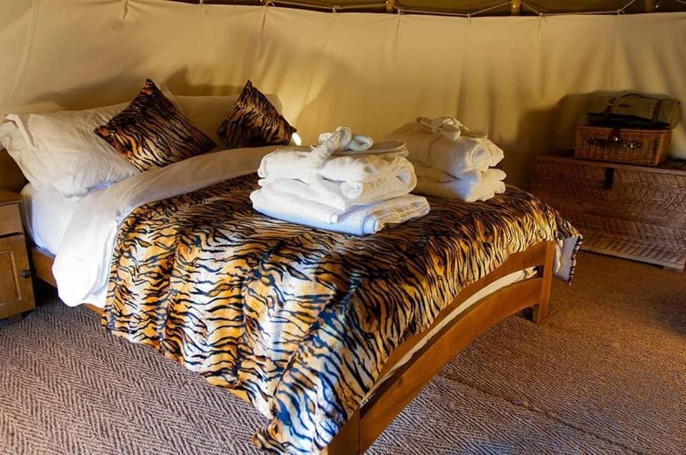 Thirkleby Burtree House & Retreats Tipi With Secluded Hot Tub酒店 外观 照片